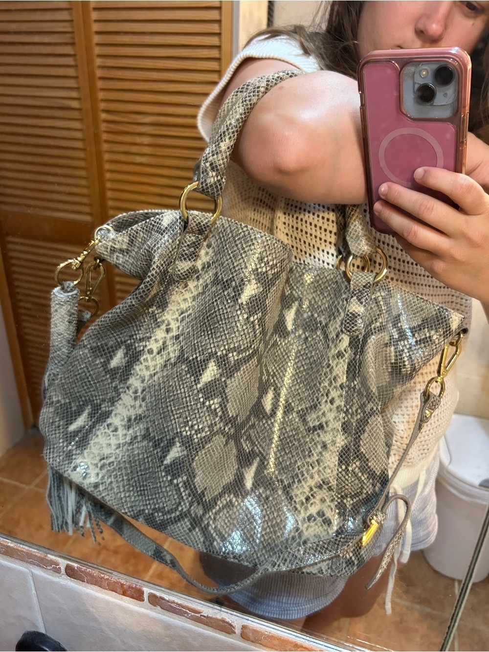 GILI Snake-Print Tote crossbody Bag with Gold Hardware - Neutral Gray white